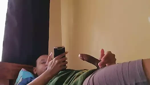 Üvey kardeş yakalandı Mastürbasyon