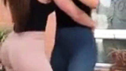 2 sabrosuras culonas