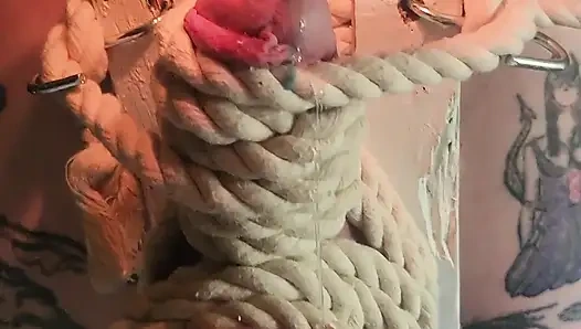 Goode kız mum ışığında kırbaçlıyor bölüm 2