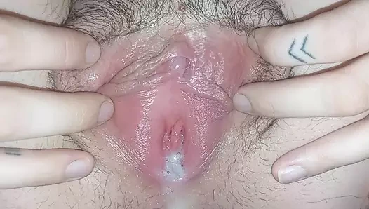 Üvey kız kardeşim sert yarağımı emiyor