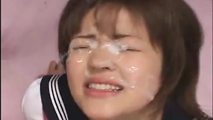Bukkake üzerinde sevimli Asya yüz bölüm 1