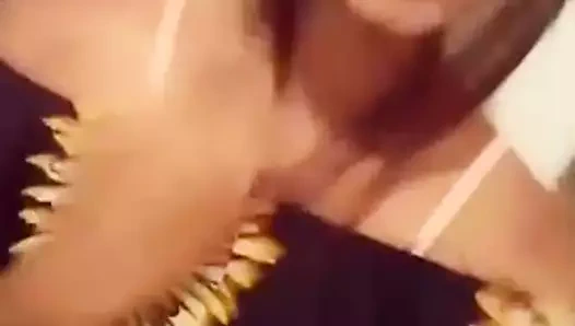Seksi kız selfie yapıyor 5.mp4