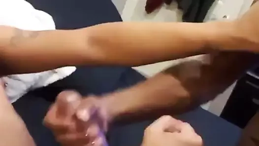 Bust tüm üzerinde onun çük