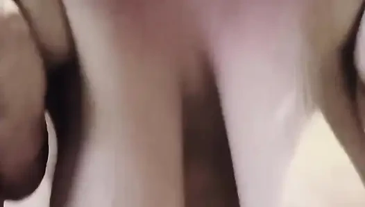 Üstte sulu amcık slop