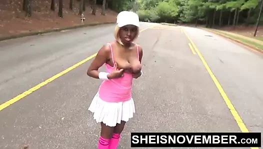 abanoz çıplaklar seviyor yanıp sönen büyük göğüsler &amp; yuvarlak popo içinde kamu