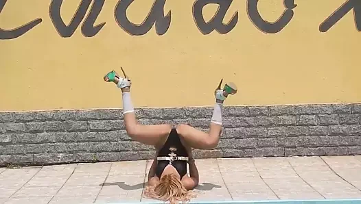 Sıska sarışın dans #3