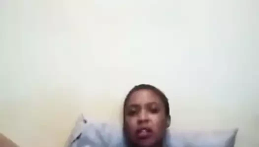 Benim Afrika kız arkadaş berbat sikikleri yapay penis