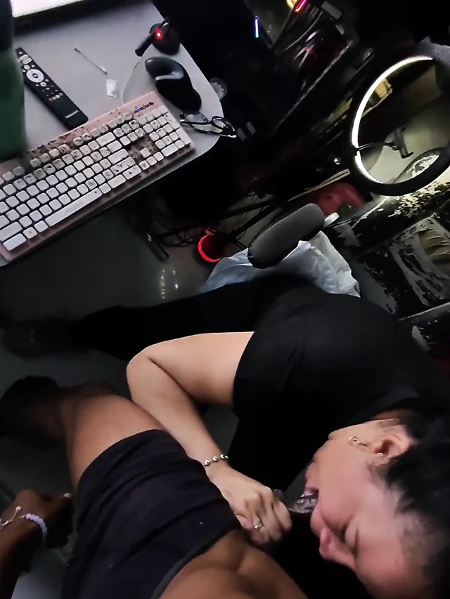 Sürpriz ziyaret gırtlak kraliçesi ham bakış açısı pukkkke