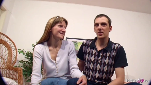 Aptal Alman aldatmak izin onun anorexic eş sikme yabancı