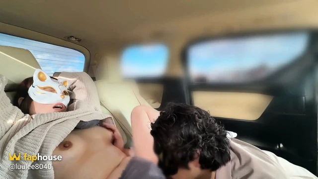 Karşılıklı kıskançlıktan dolayı iş yerinde otoparkta seks