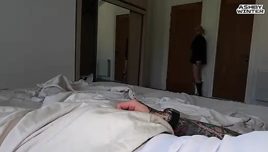 Üvey kız kardeş Ashby Winter Beni Mastürbasyon Yaparken Yakaladı - Oral Seks, Sert Seks ve Bakış Açısından Sperm