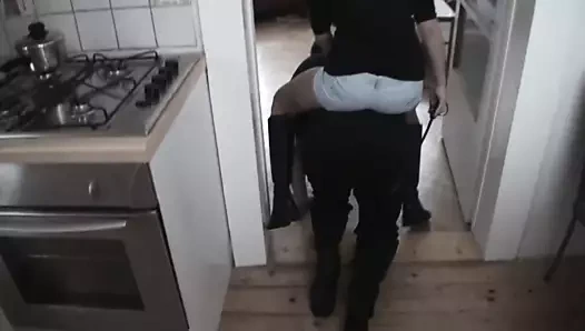 teen metresi lea binicilik onu at evde