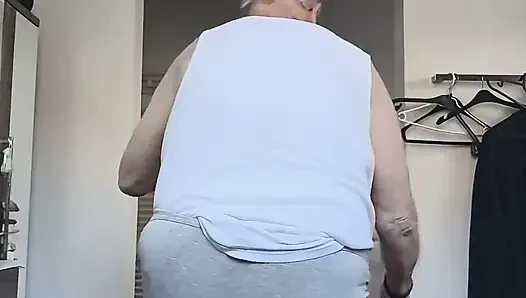 Belting Clothed