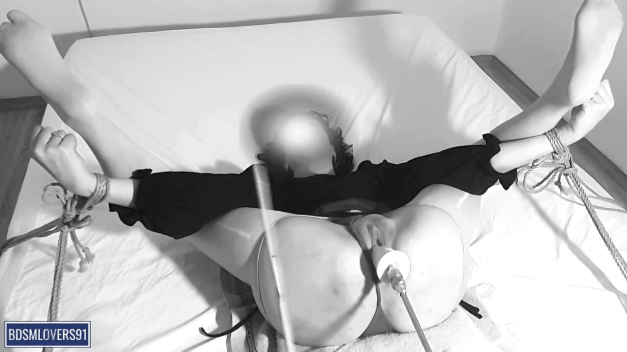 Acı çektiğinde sana neşe getiriyor - bdsmlovers91