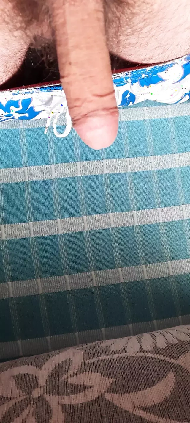 Prezervatifle oynuyor (boşalma)