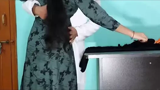 Hintli hatun dükkanda terziyle seks yapıyor