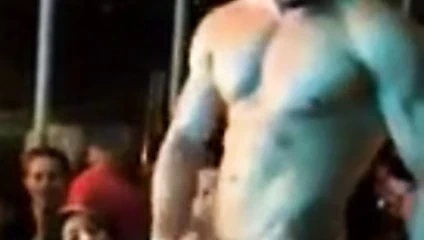 stripper colombiano discoteca