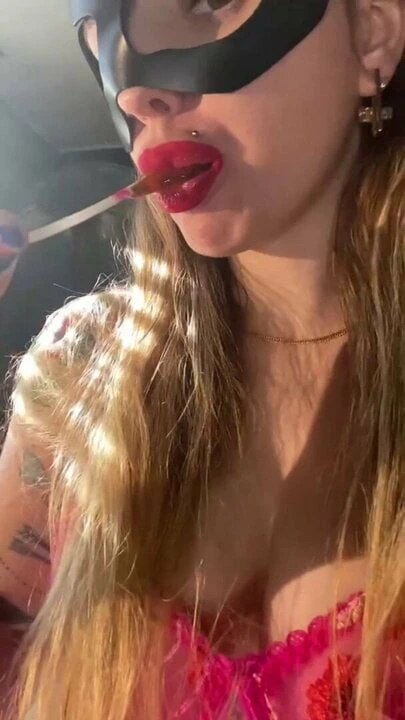 Lolipopumun senin aletin olmasını ister misin?