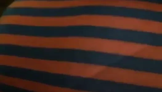 Ben ve karım onun arka planlarını vermeden önce oynuyoruz