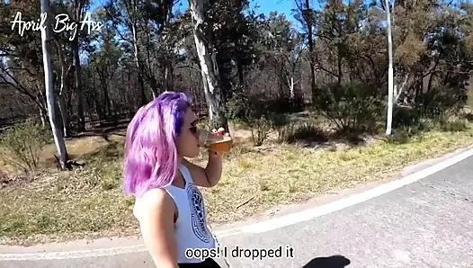 Sokakta riskli yutma sarı çiş