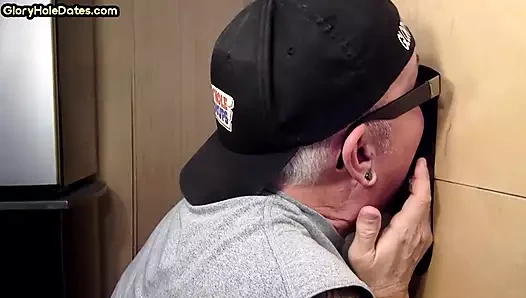 Keresteseksüel seks deliği Zaddy sakso çekiyor