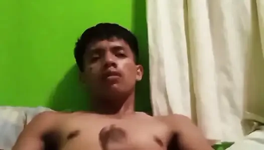 Filipinli Twink'in Ateşli Solo Seansı Ve Patlayıcı Boşalma