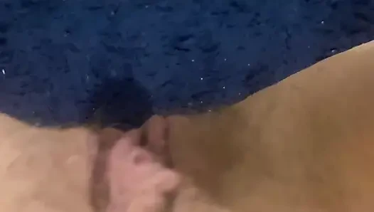 Kendimi alıkoyamıyorum