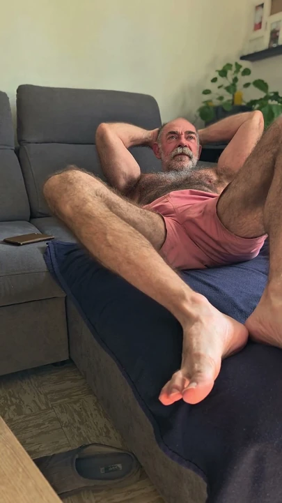 Kıllı dilf'in ayak masajı