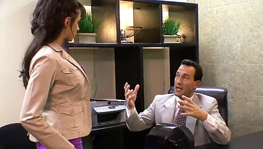 Shawna lenee porno yıldızı Ariella Ferrara ile dans ediyor