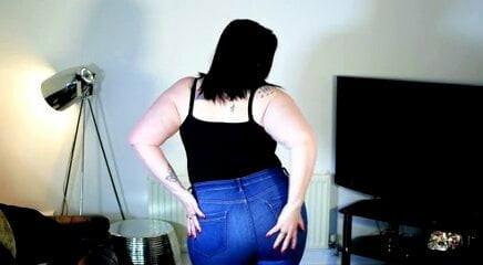 Milf in tight jeans teasing + stripping