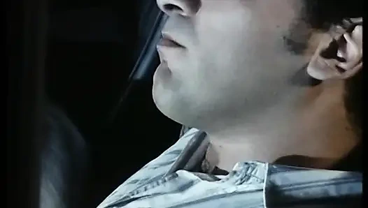 İtalyan nostaljik porno: Cicciolina unutulmaz bir sakso çekiyor