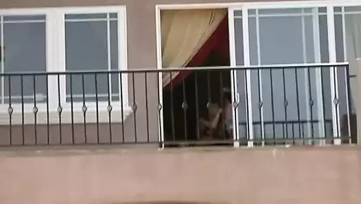 Seksi piliçler 4 ateşli - bölüm 1