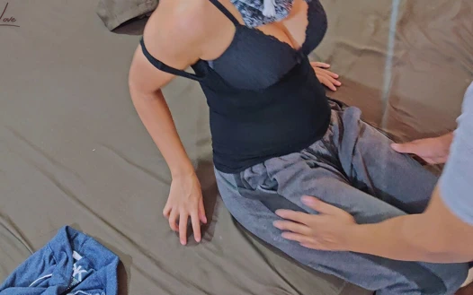 Kayınbiraderim beni tekrar sikmek için odama geliyor.