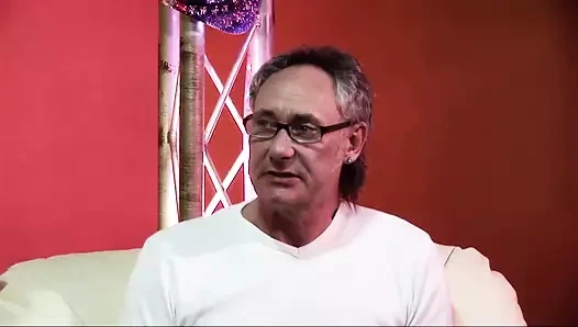 Orta yaşlı seksi kadın Brooke Haven ve Austin Kincaid ile grup eğlencesi