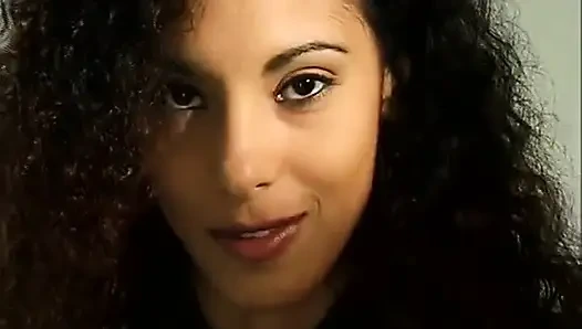 Evli kadınlar evde yalnız: evli kadın #19