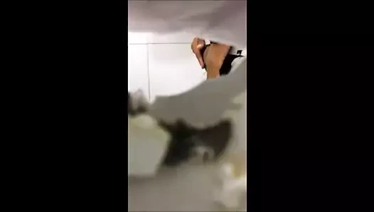 casus erkekler pisuar ben