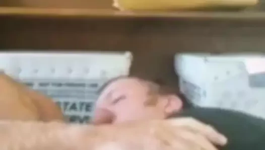 Susamış yavru için yoğun bir sabah