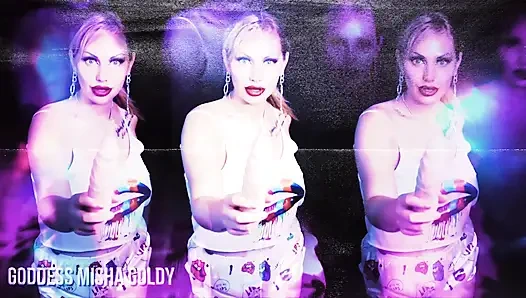 Benim için aptal ol ve ilk gerçek sikini em!