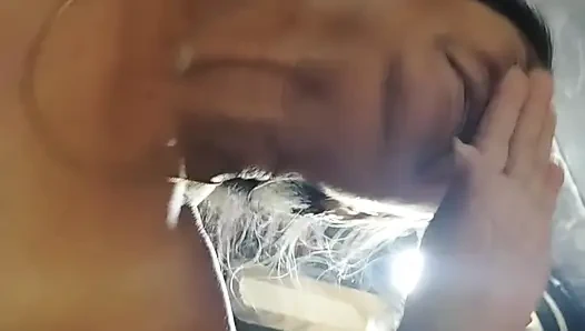 Nine benim için kendini kaydediyor ve onu siktim