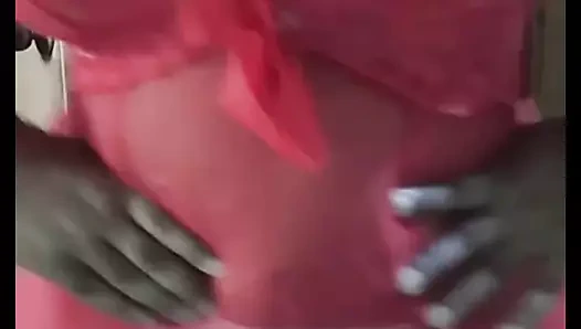 Kamerada oynama zamanı geldi, seni sıcak ve yalnız bekleyeceğim