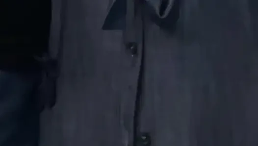 Omg!!! Yabancının kirli parmakları amcığını ovuyor