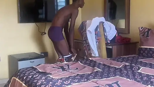 Zenci ateşli sikişiyor