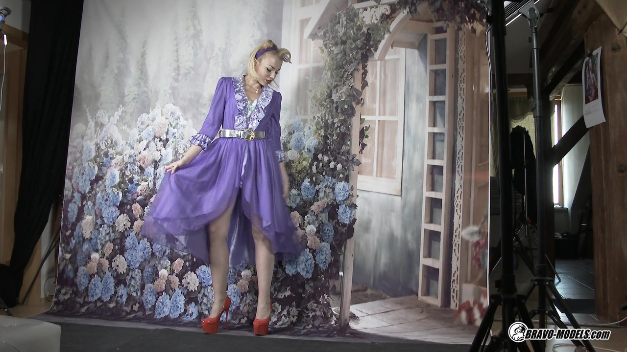 Rebeka Black - Photoshoot Backstage