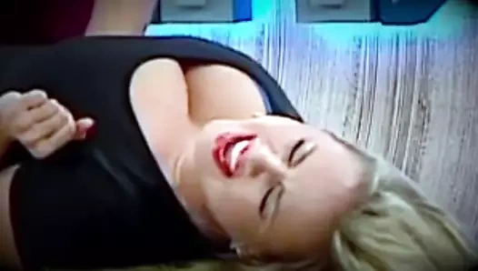 büyük göğüsler anna