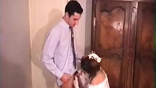 Yeni evliler bize düğün gecelerini sunuyor!