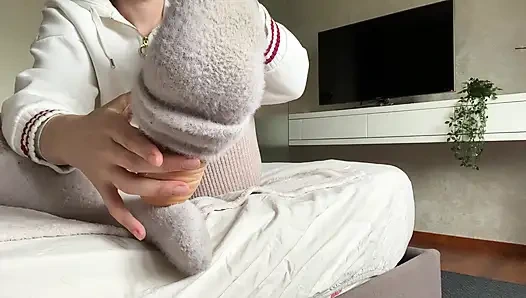 Kirli ve kokulu çoraplar çıplak ayaklı famtasy