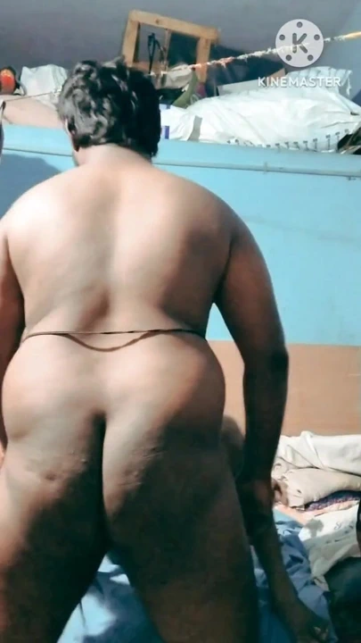 Hintli evli kadın komşu genç oğlanla | Klip 3