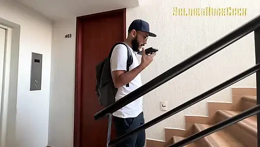 Öğrencim dersi geçmek için beni emiyor