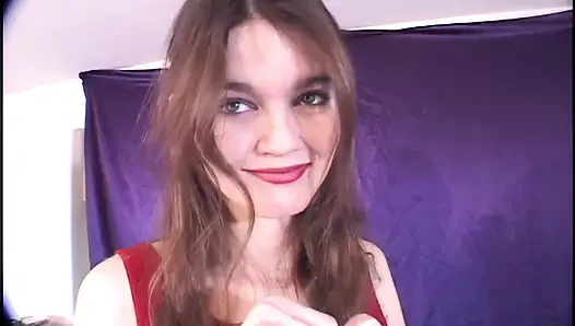 Gerçek 90'ların amatör anal kıllı Olivia