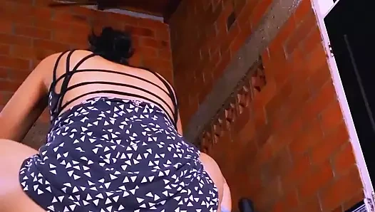 Lütfen üvey babam sıkı amcığımı sikiyor ve üvey annem fark etmeyecek